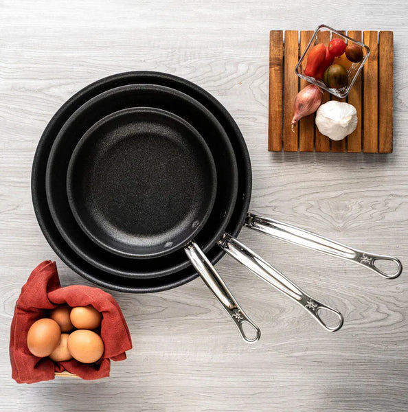 Open Skillet with Titum Nonstick 8.5in/22cm